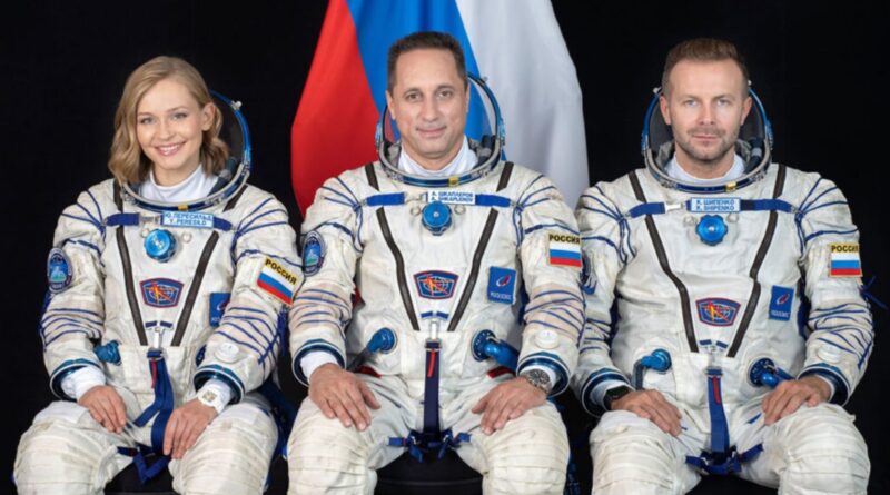 Rus Tayfa, ISS'deki İlk Uzun Metrajlı Filmi Çekimlerinden Döndü